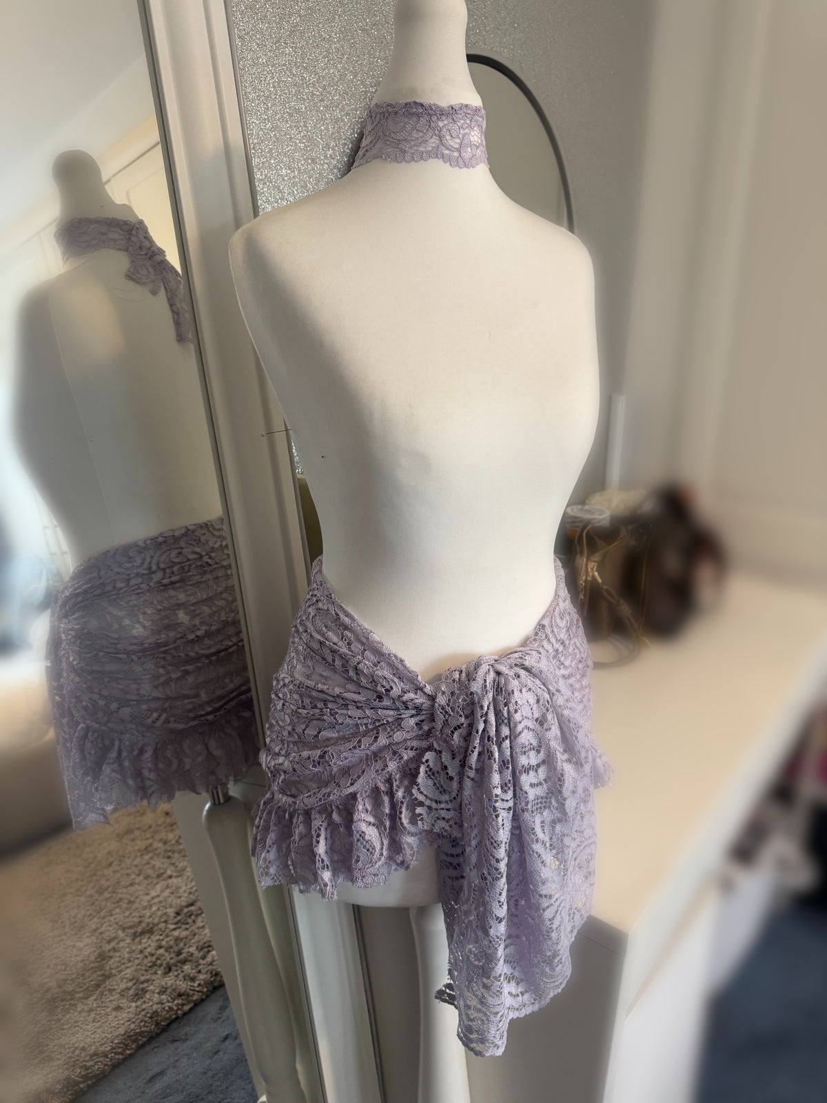 Lilac lace thrill sarong & matching choker